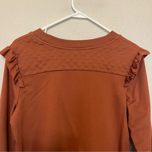 Time and Tru Women's Rust Ruffle Long Sleeve Sweatshirt Blouse Size Small - Picture 6 of 11